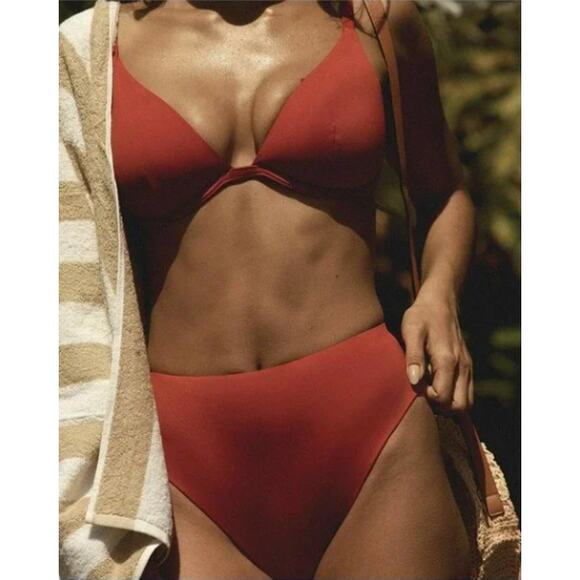 Cuup Bikini Set in Lava The Plunge Womans 11/34E-36D and 5/XL NWOT - Picture 1 of 15